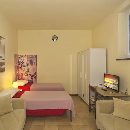 Holiday House Ospedale B&B Ghizzano Esterno foto